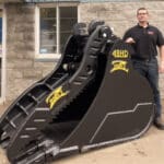 Godet et pouce hydraulique